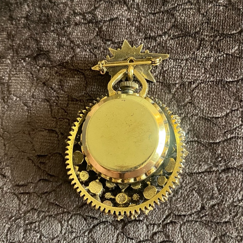 Vintage Ingraham Jeweled Star Brooch Pocket Watch - Picture 4 of 4